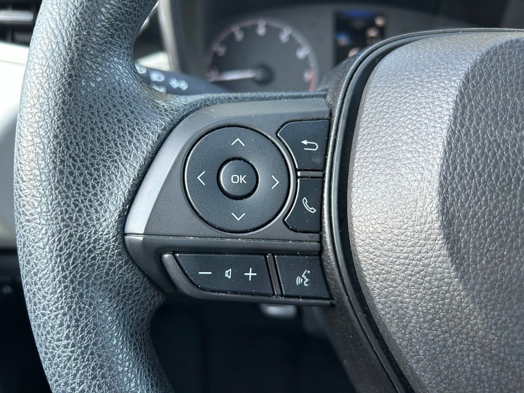 2024 Toyota Corolla LE 19