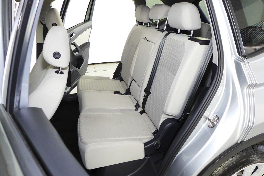 Thumbnail: 2019 Volkswagen Tiguan - 20