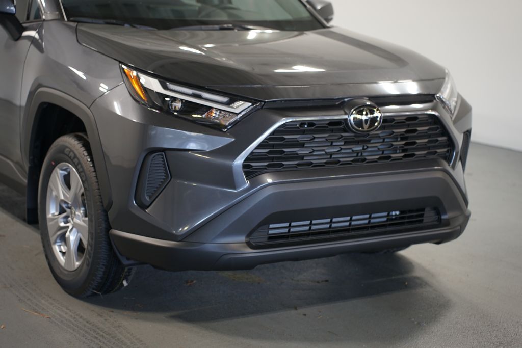 Thumbnail: 2025 Toyota RAV4 - 4