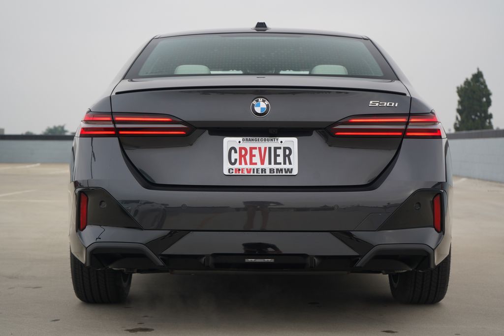 Thumbnail: 2026 BMW 5 Series - 6