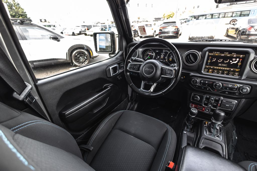 2023 Jeep Wrangler Rubicon 4xe thumbnail 22