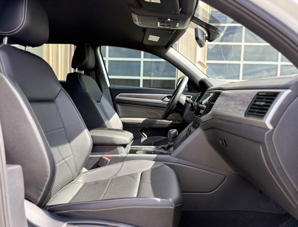 2023 Volkswagen Atlas Cross Sport 2.0T SE w/Technology White at Bayway Cadillac of The Woodlands