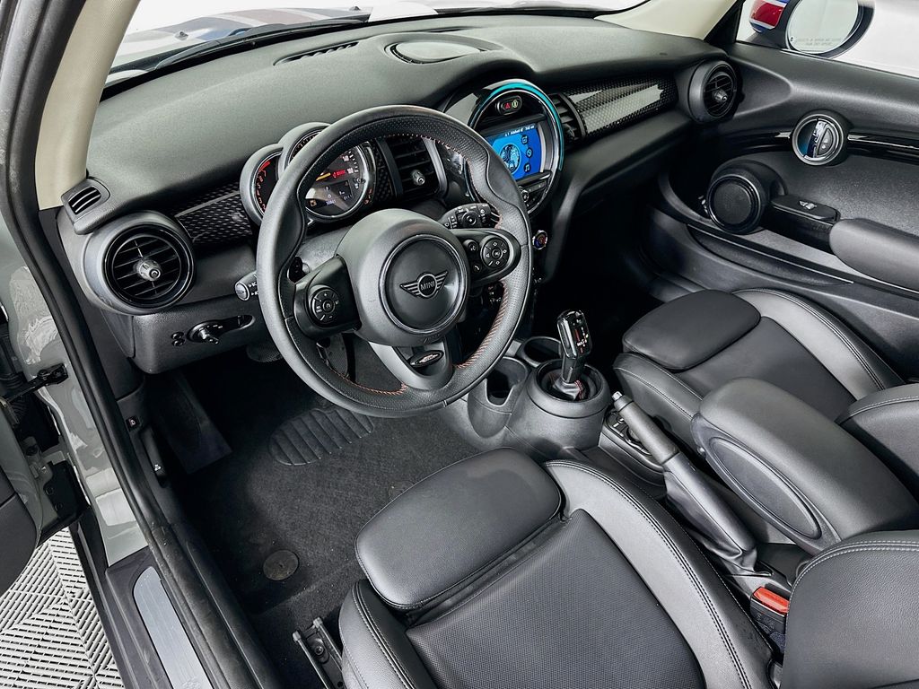 2020 MINI Cooper S 9