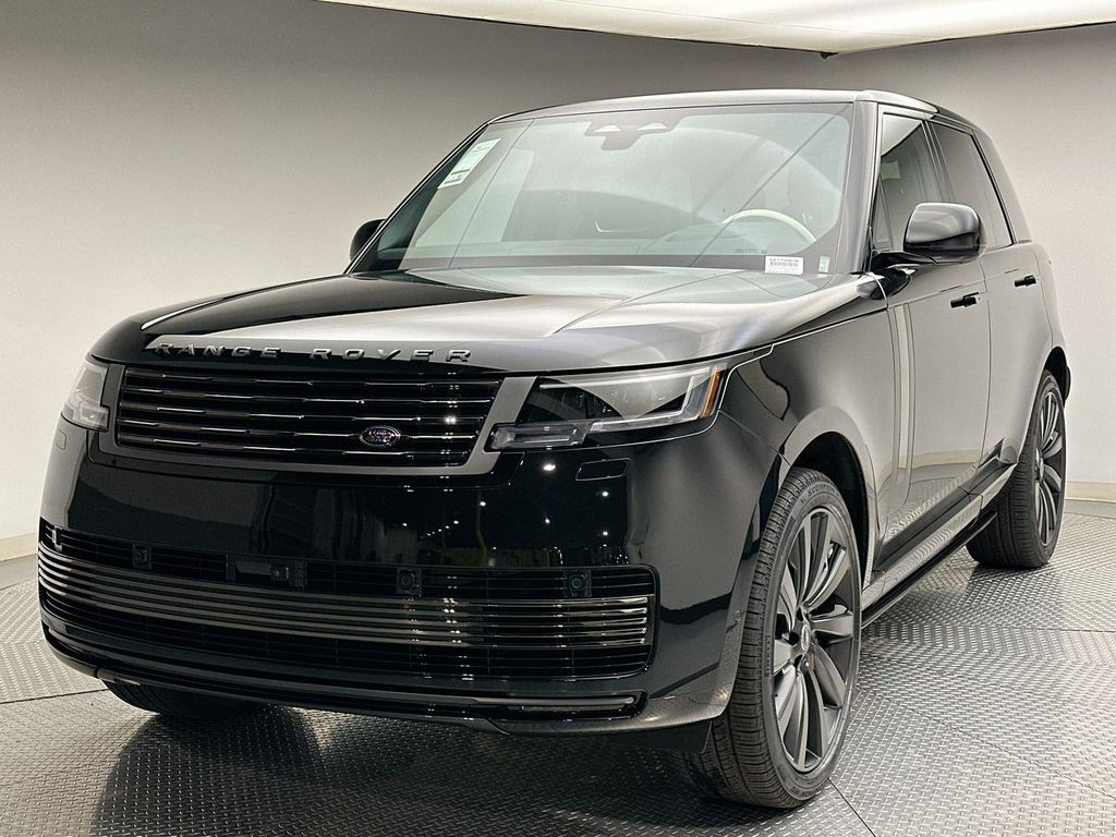 2025 Land Rover Range Rover SV -
                Paramus, NJ