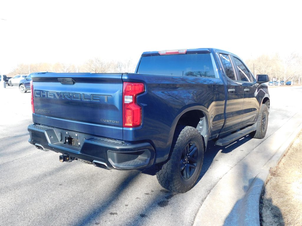Thumbnail: 2019 Chevrolet Silverado 1500 - 10
