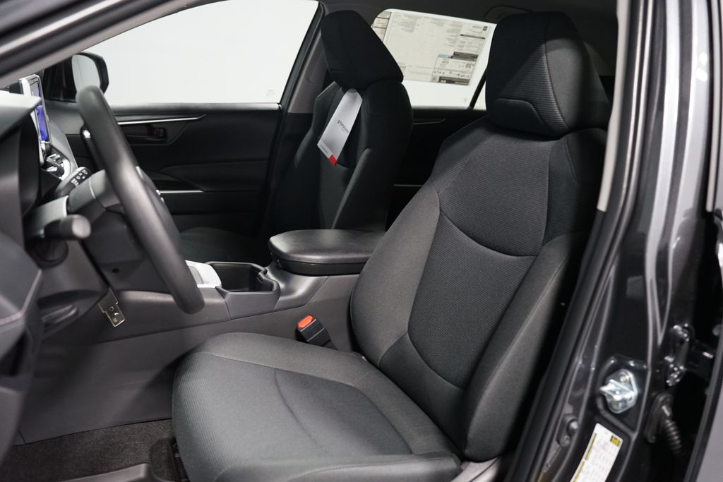 Thumbnail: 2025 Toyota RAV4 - 26