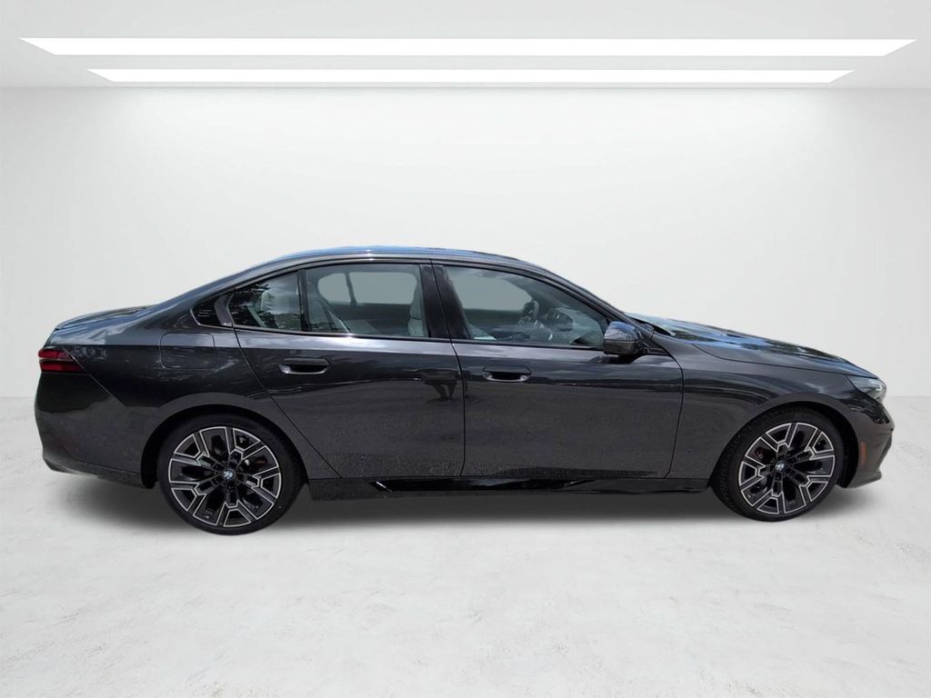 New 2027 Gray BMW 530i image 3