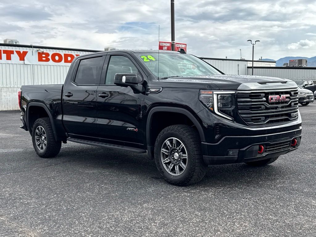 2024 GMC Sierra 1500 AT4 Crew Cab 4WD
