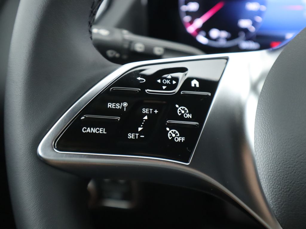 Thumbnail: 2025 Mercedes-Benz GLA - 12