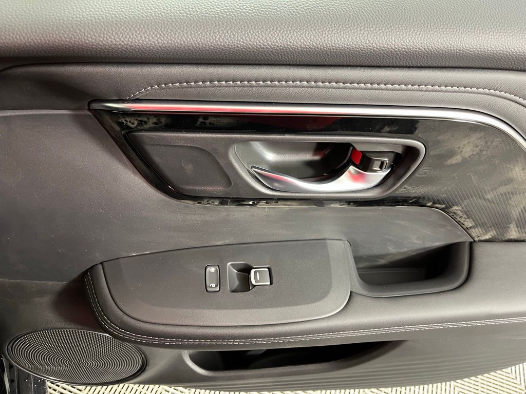 Thumbnail: 2025 Acura ADX - 10