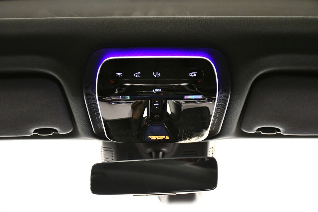 2025 Mercedes-Benz GLC 300 18
