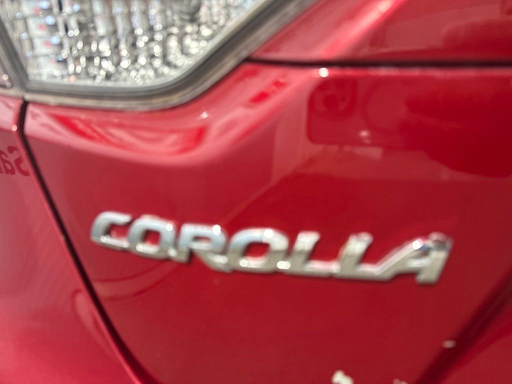 Thumbnail: 2023 Toyota Corolla - 18