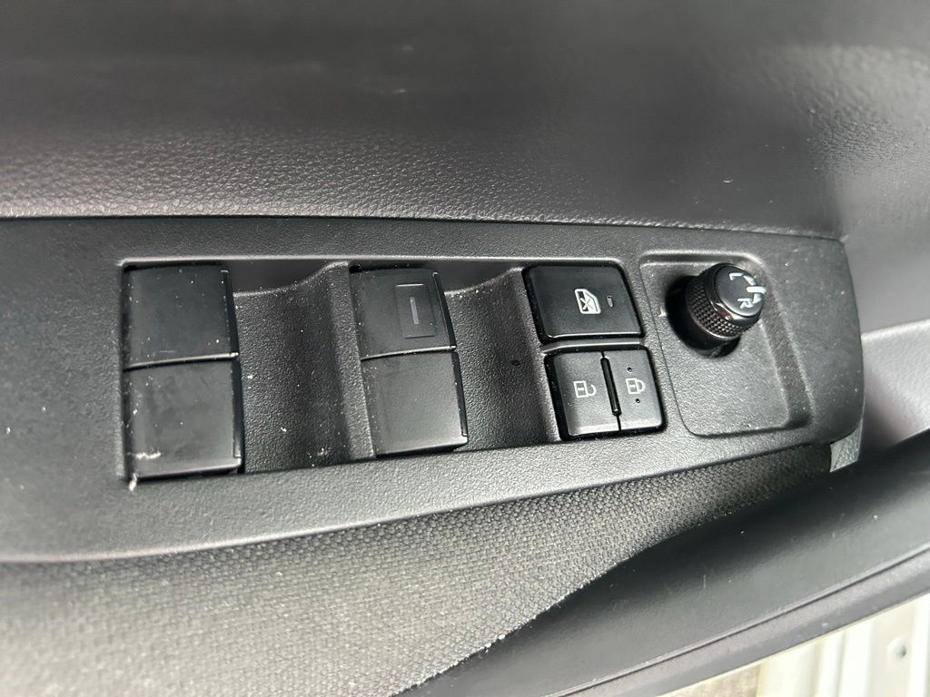 Thumbnail: 2025 Toyota Corolla - 16