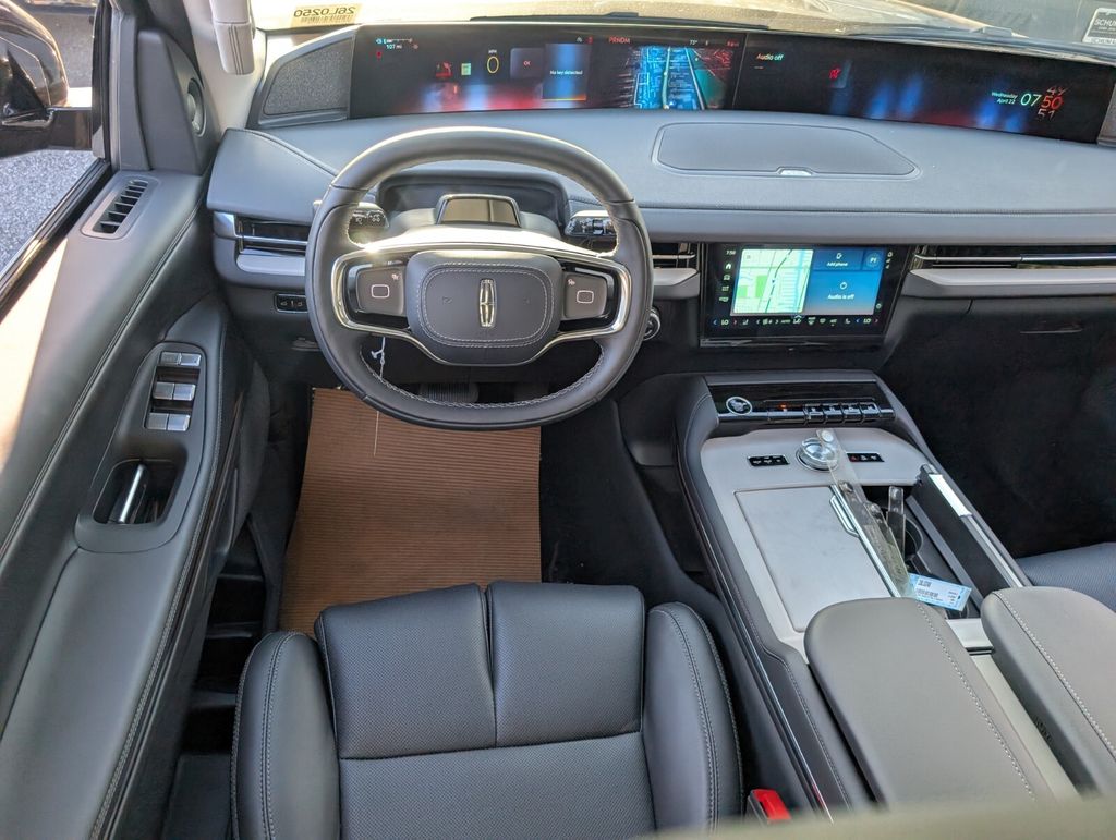 new 2026 Lincoln Navigator L car, priced at $107,890