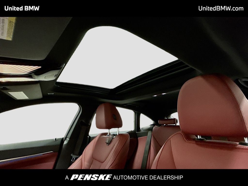 Thumbnail: 2023 BMW i4 - 12