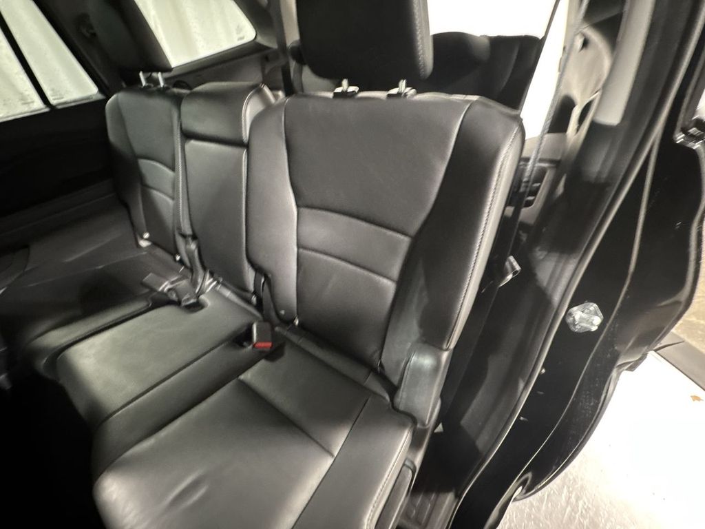 used 2022 Honda Pilot car, priced at $28,407