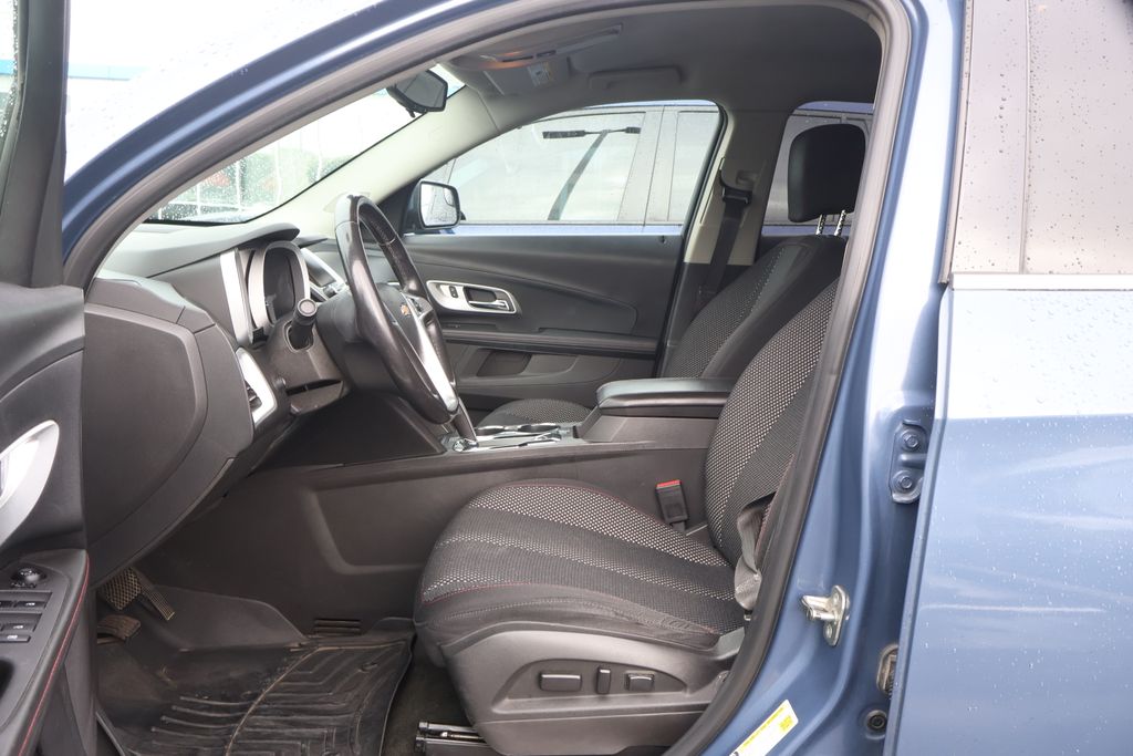 Thumbnail: 2012 Chevrolet Equinox - 9