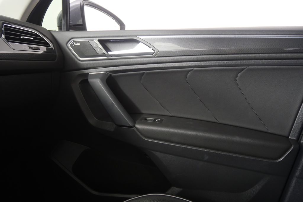 Thumbnail: 2019 Volkswagen Tiguan - 29