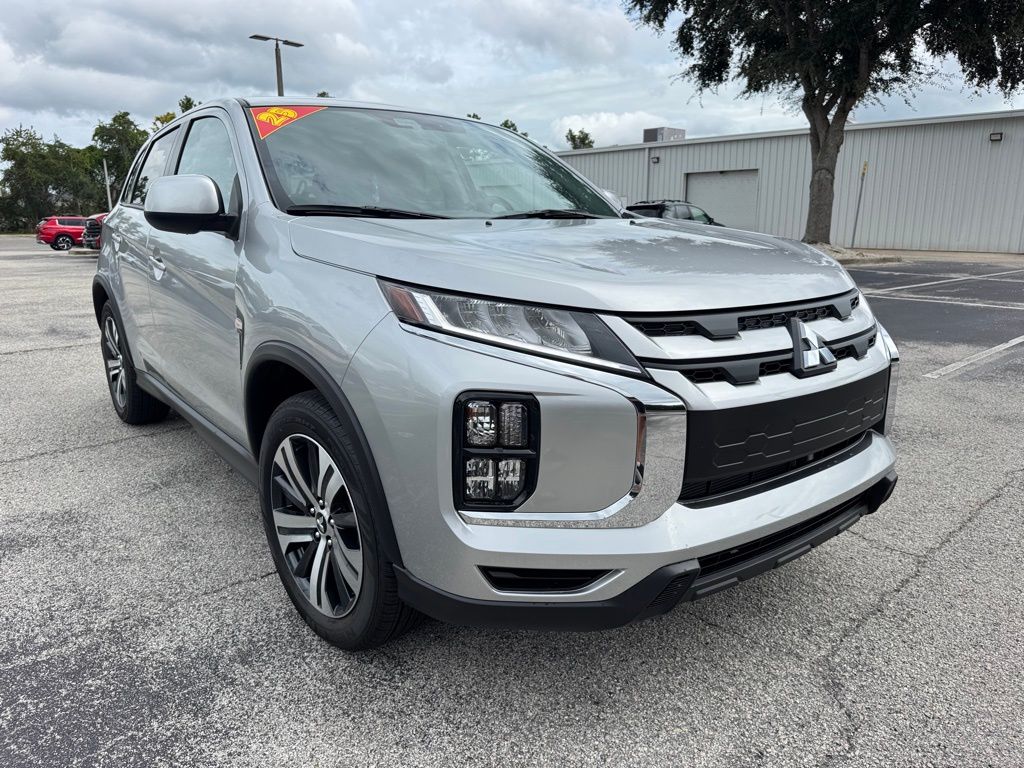 2025 Mitsubishi Outlander Sport ES photo 9