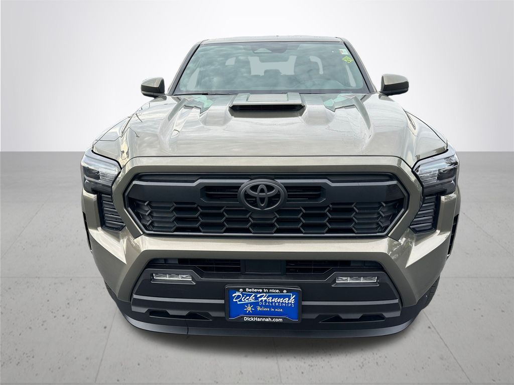 2025 Toyota Tacoma TRD Sport photo 3