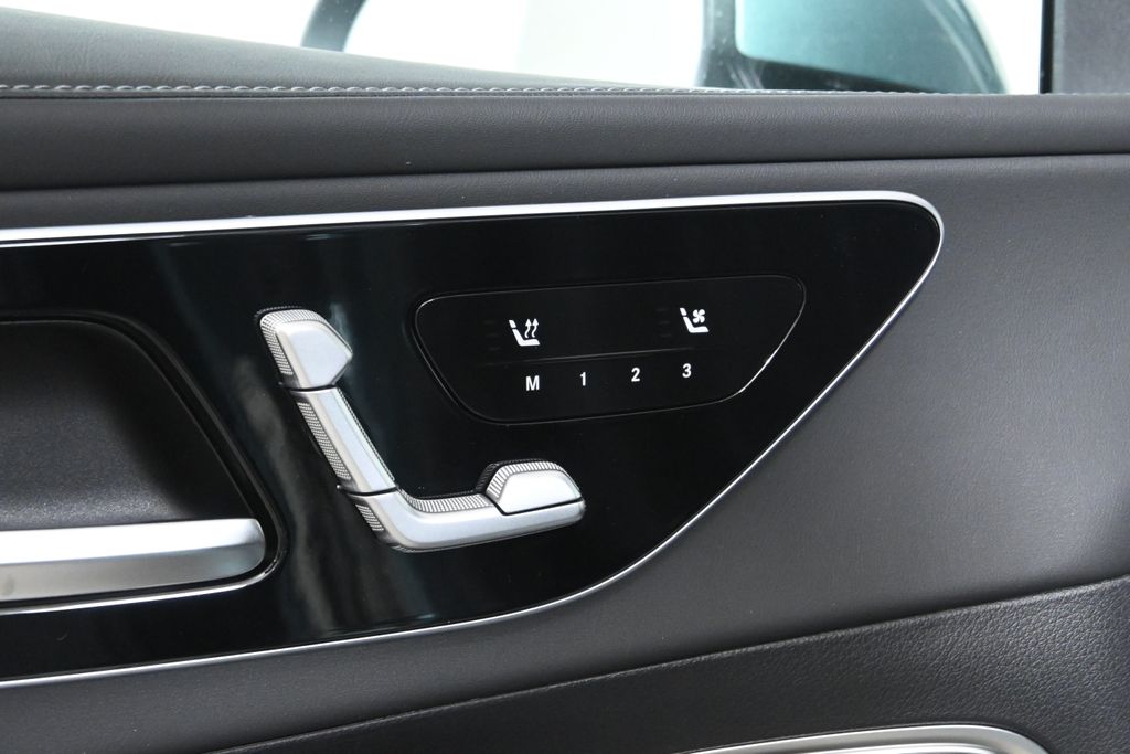 Thumbnail: 2026 Mercedes-Benz GLC - 24