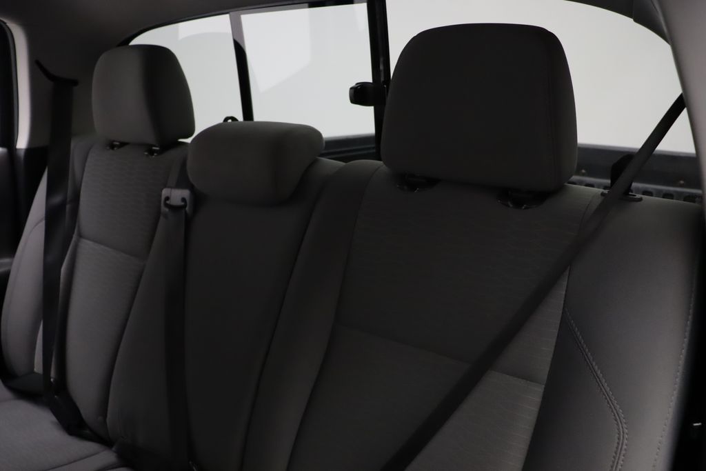 2018 Toyota Tacoma SR5 18