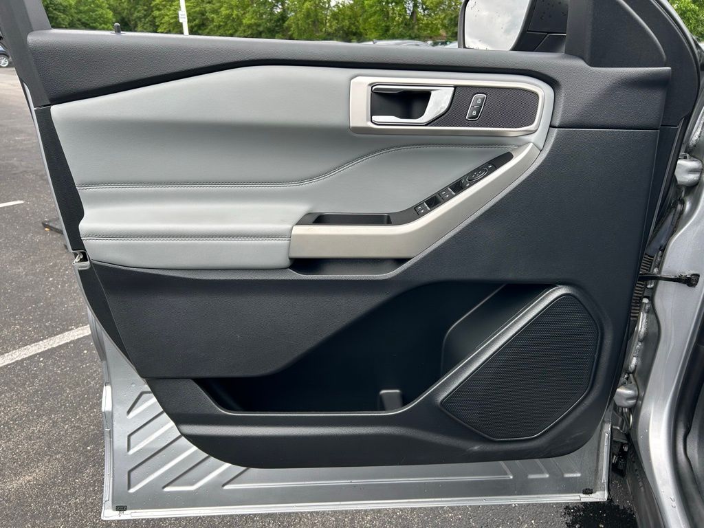2021 Ford Explorer XLT 19