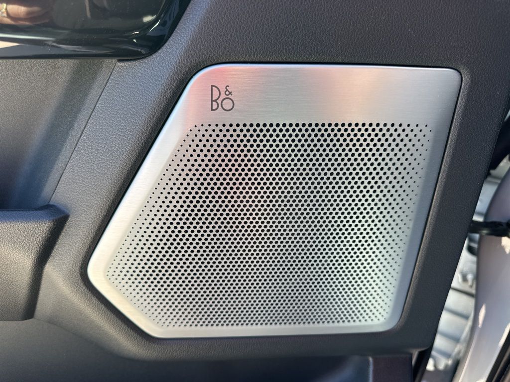 2024 Avalanche Ford F-150 Lightning Platinum AWD Truck