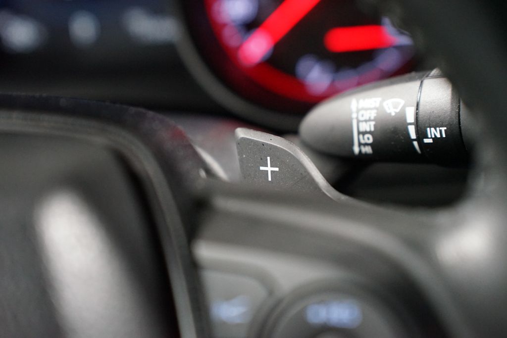 Thumbnail: 2023 Toyota Camry - 15