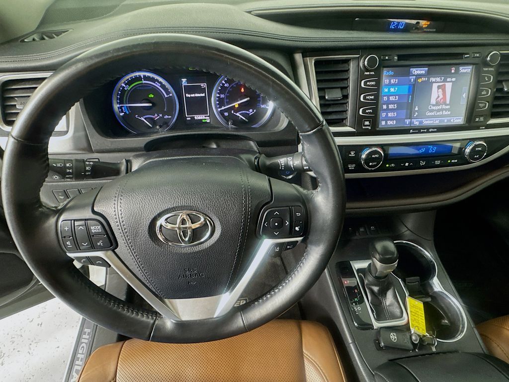Used Car 2018 Toyota Highlander Hybrid  Limited For Sale Under $25,000 In Austin, Texas