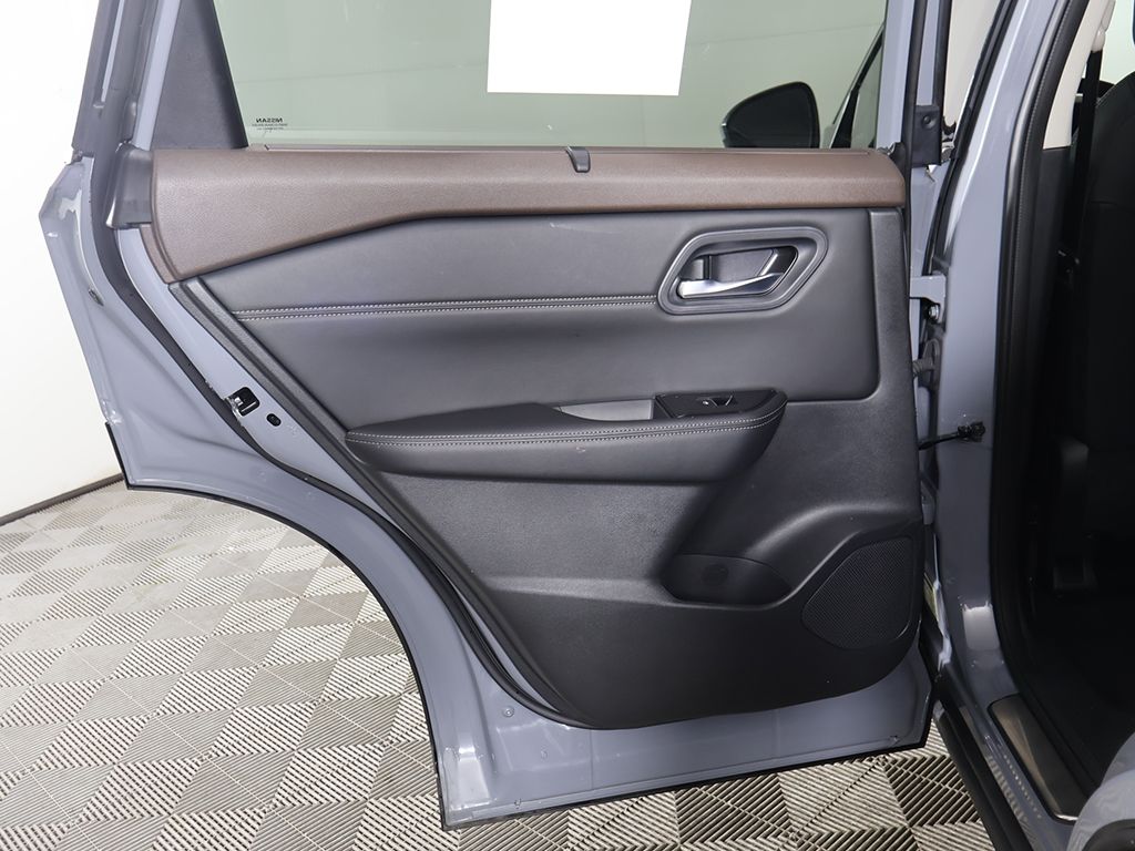 Used 2023 Gray Nissan SL image 24