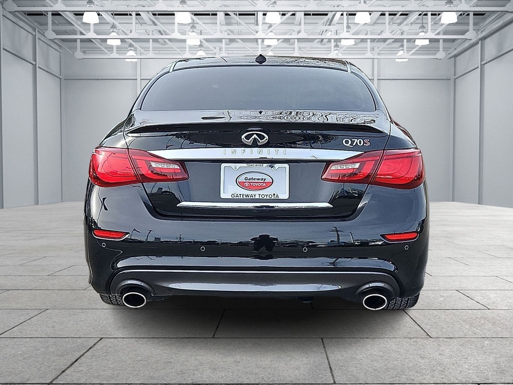 Thumbnail: 2019 INFINITI Q70 - 6