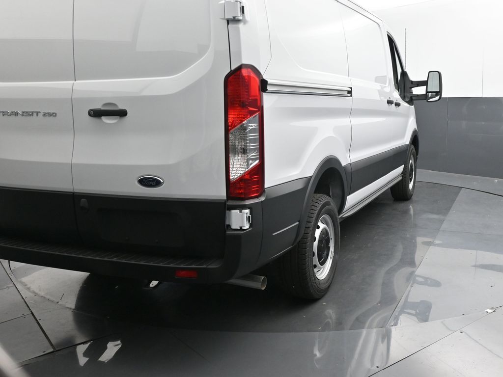 2025 Ford Transit 250
