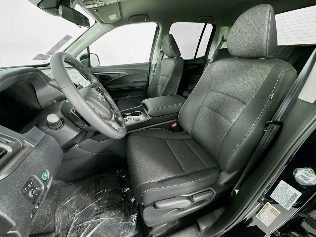 2025 Honda Ridgeline Sport photo