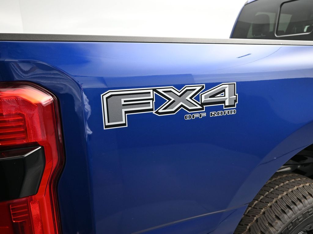 2026 Ford F-350 Lariat photo 8