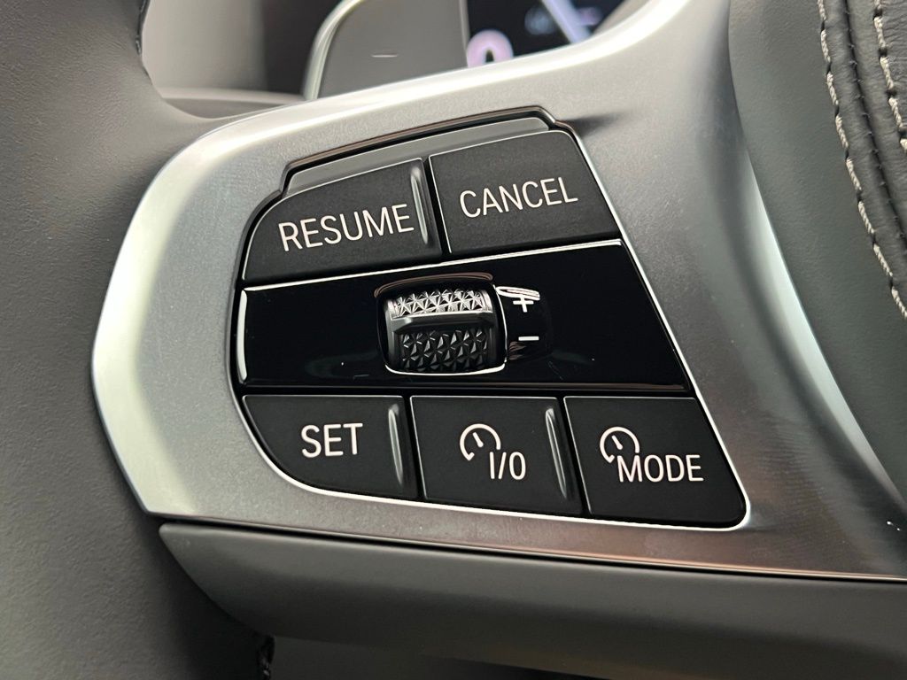 Thumbnail: 2026 BMW X5 - 19