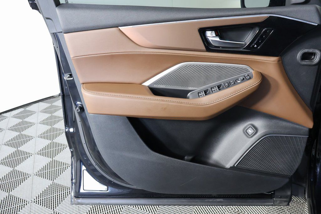 Thumbnail: 2023 Acura MDX - 11
