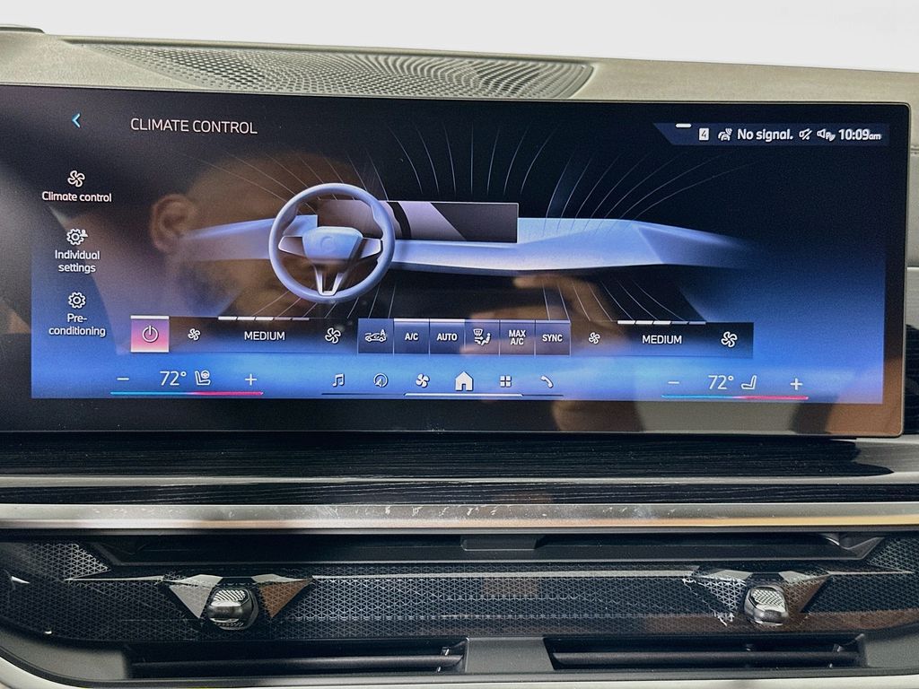 Thumbnail: 2027 BMW X7 - 14
