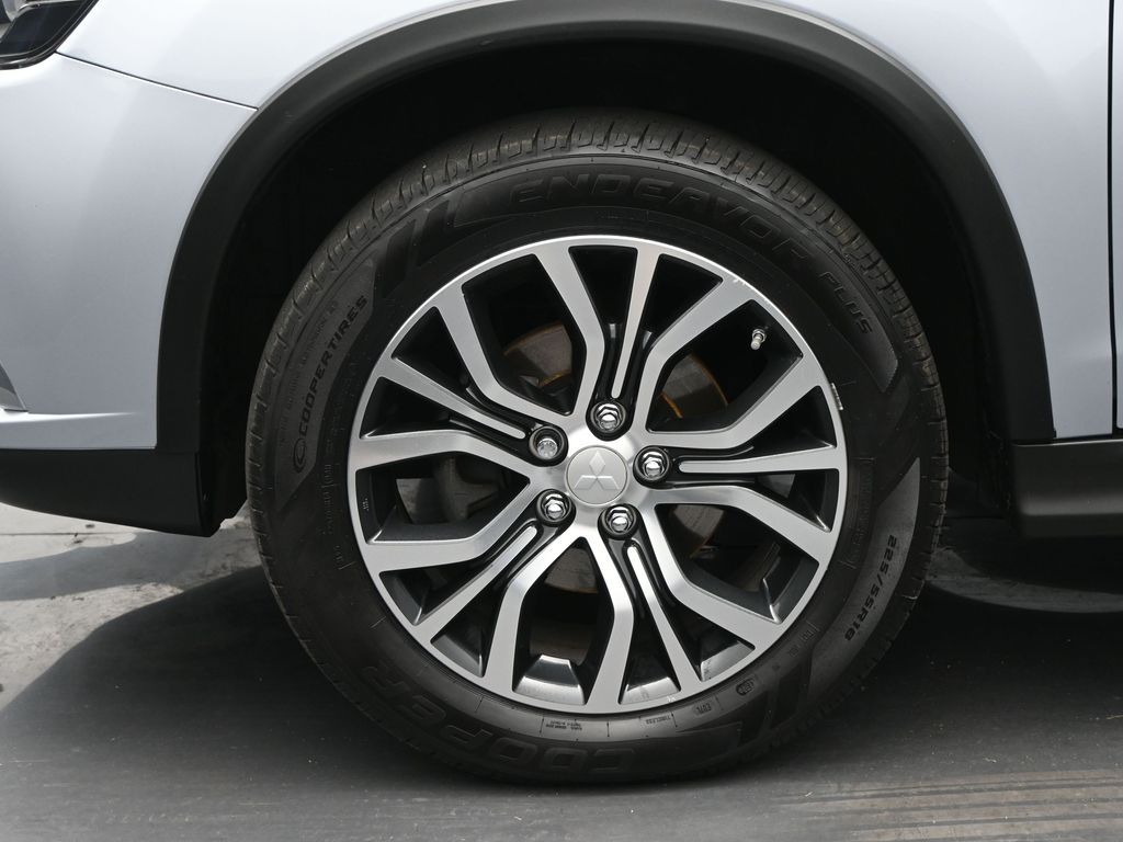 2016 Mitsubishi Outlander Sport 2.4 ES