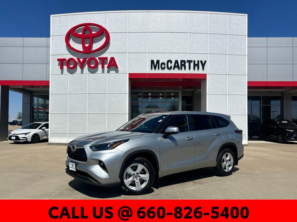 Celestial Silver Metallic 2024 Toyota Highlander LE AWD SUV / Crossover All-Wheel Drive 8-Speed Automatic