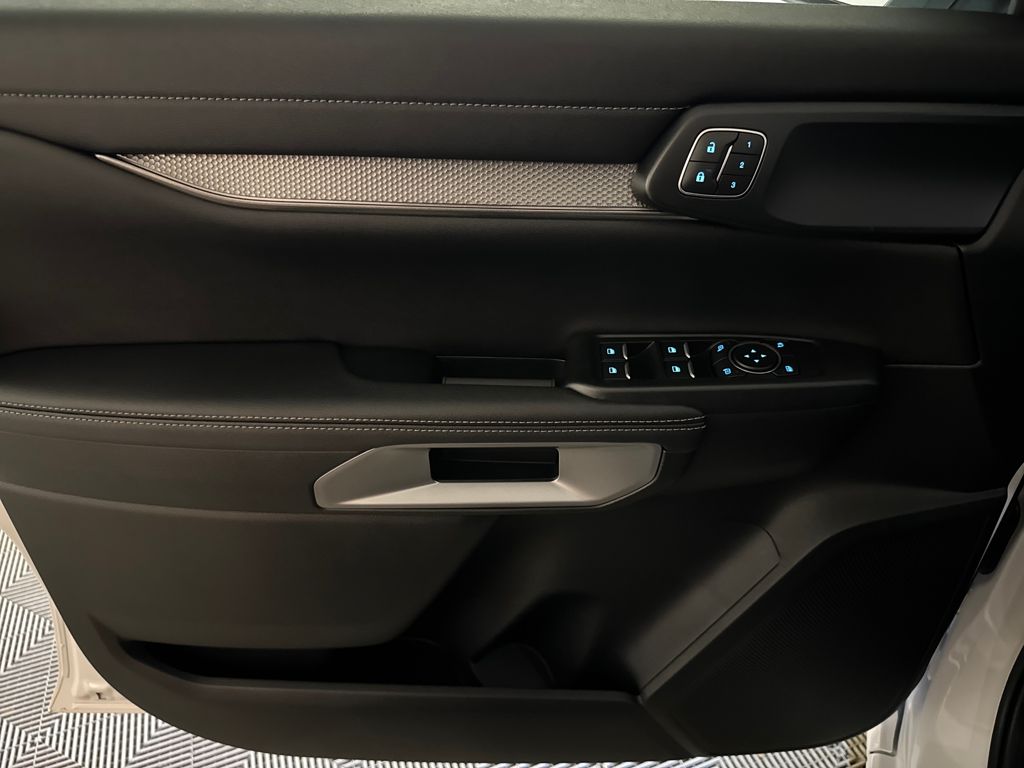 New 2026 White Ford Lariat image 25