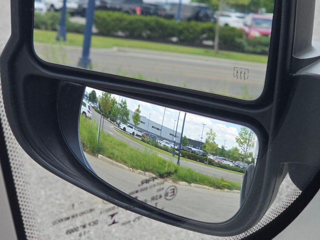 Used 2018 Black Ram High Roof image 5