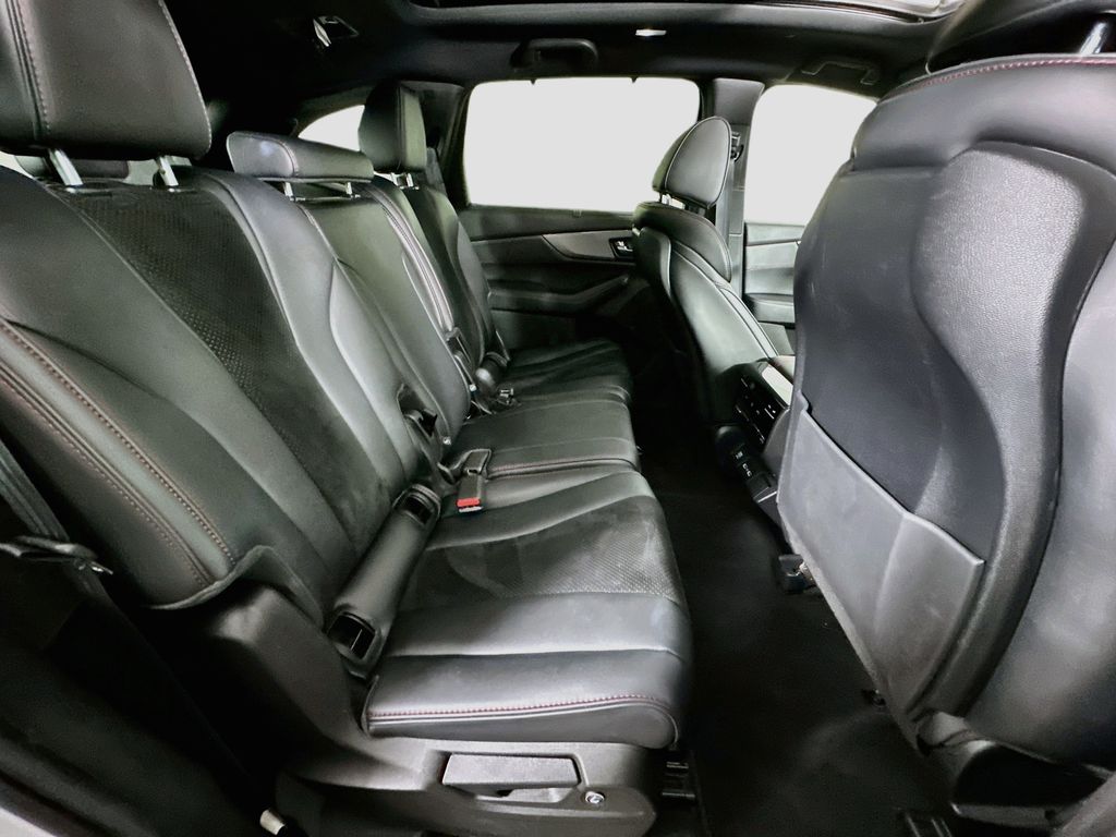 used 2024 Acura MDX car, priced at $45,799