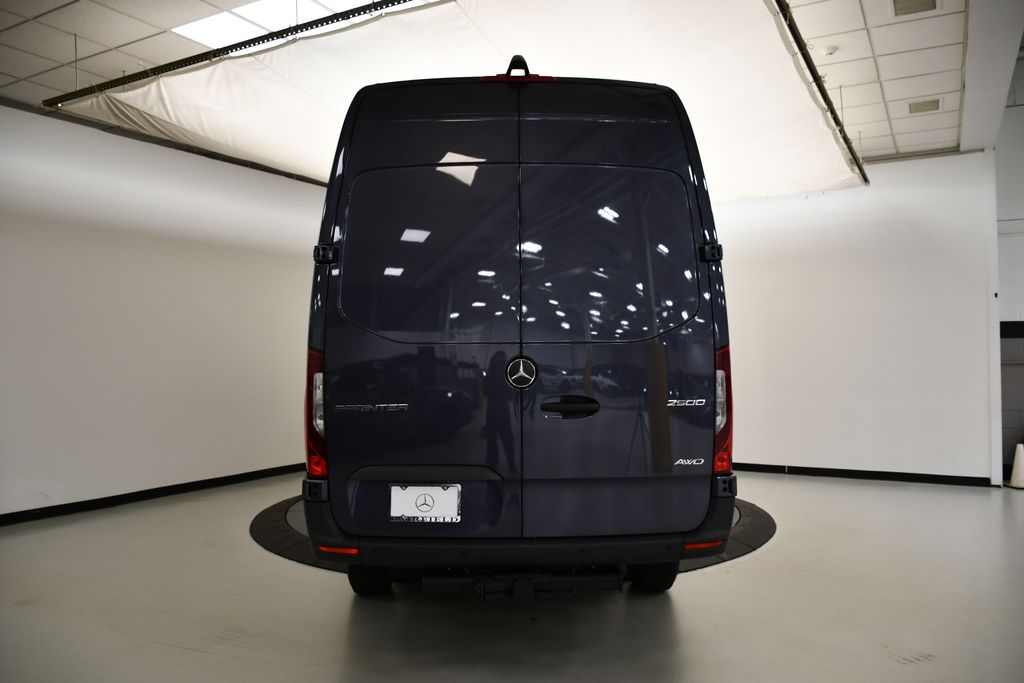 2025 Mercedes-Benz Sprinter 2500 7