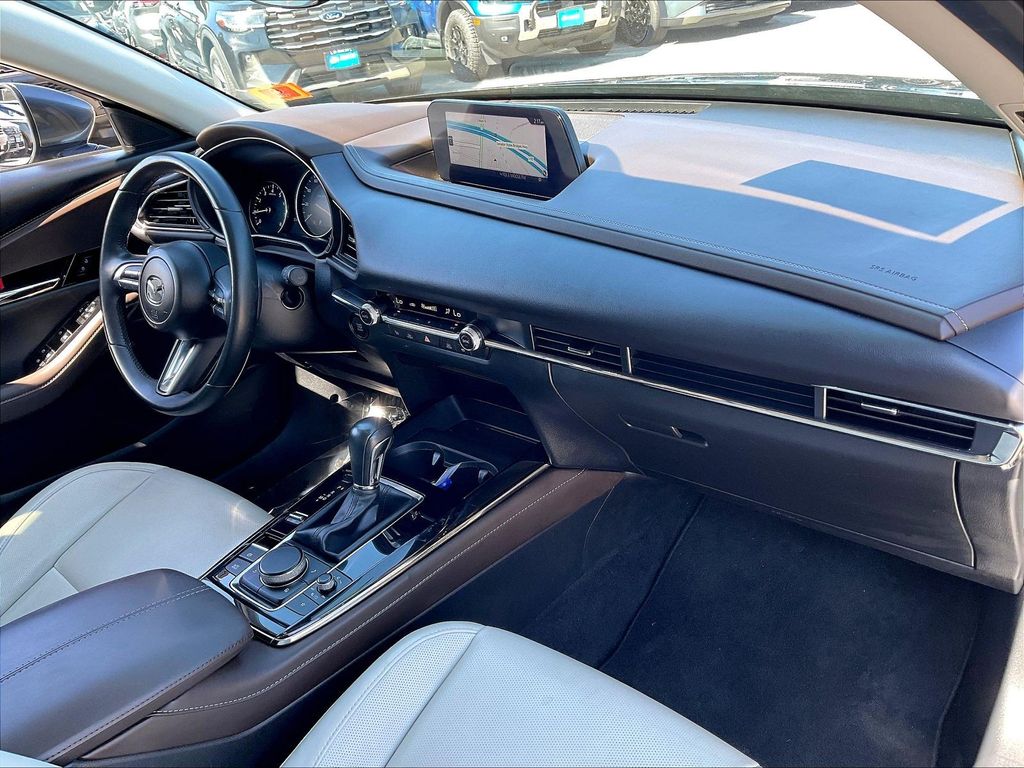 2023 Mazda CX-30 — photo 13