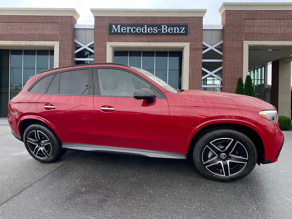 2025 Mercedes-Benz GLC 300 4