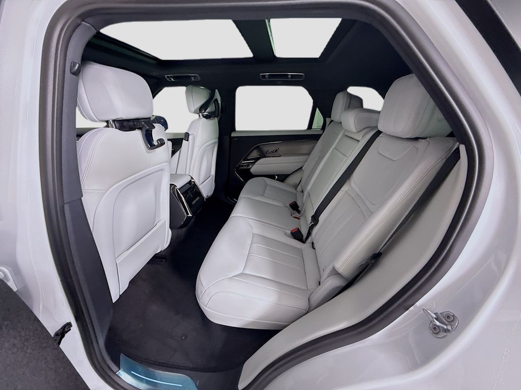 Thumbnail: 2026 Land Rover Range Rover Sport - 21