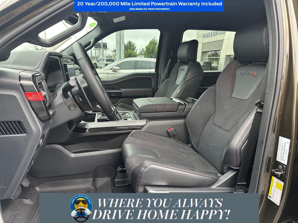 View vehicle photo 7