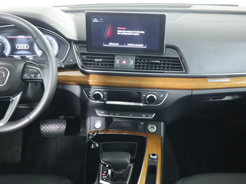 Thumbnail: 2021 Audi Q5 - 14