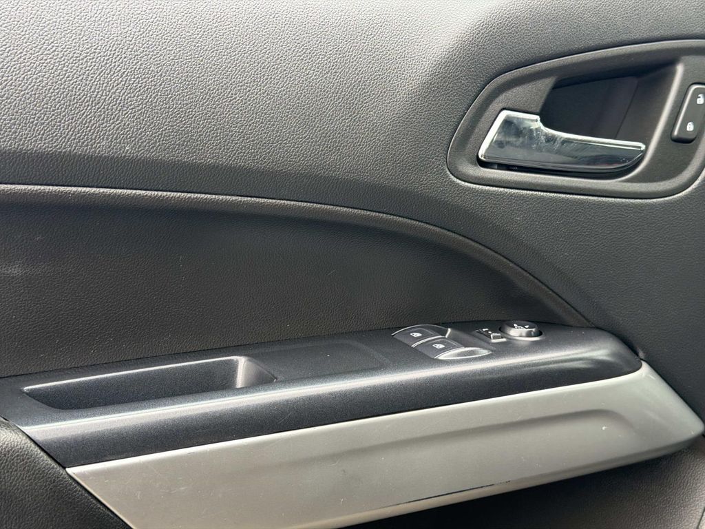 Used 2022 Chevrolet Colorado LT